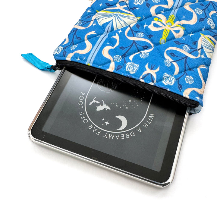 Kindle Sleeve | lost in a romantasy