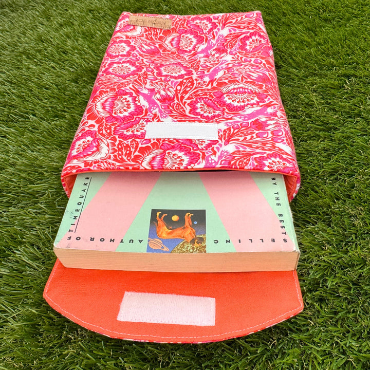 Book Sleeve | subtle foxes