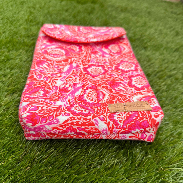 Book Sleeve | subtle foxes