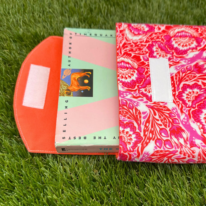 Book Sleeve | subtle foxes